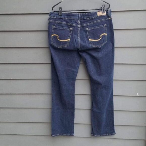 Levi's Signature Mid Rise Straight Jeans Size 14 - Picture 8 of 10